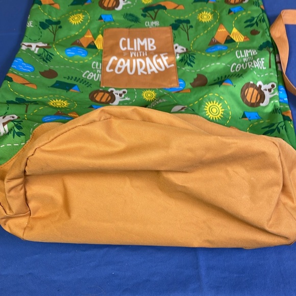 Little Brownie 25" Bag Climb with Courage - Picture 3 of 7